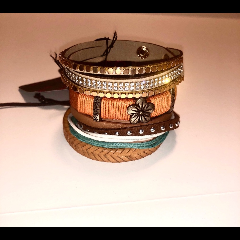 3 Paparazzi bracelets.  Never worn.